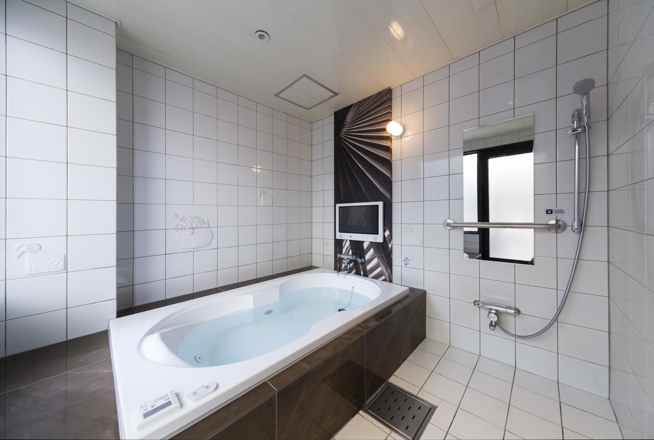 Hotel Plant Garden Resort (Adults Only) Toyokawa Exterior foto