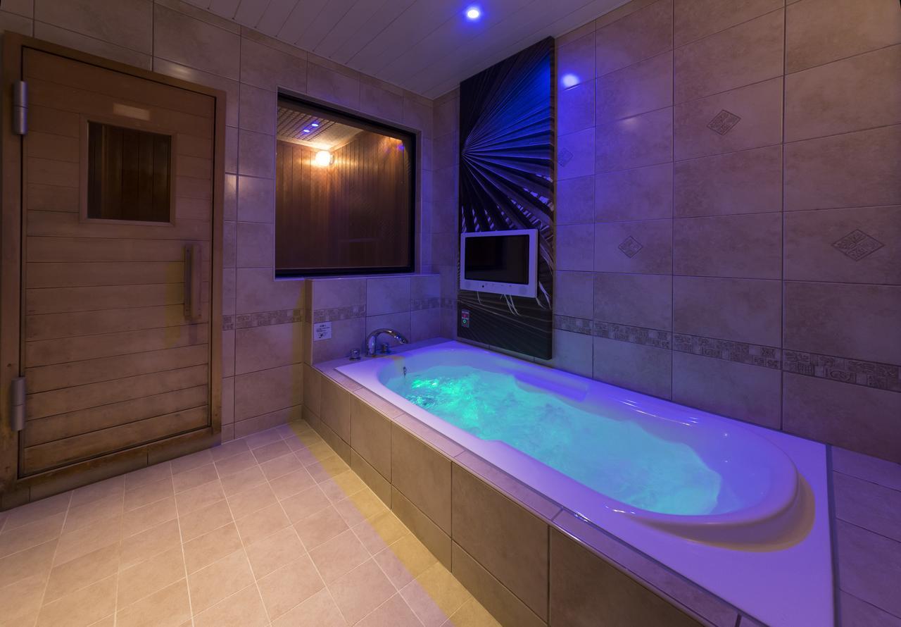 Hotel Plant Garden Resort (Adults Only) Toyokawa Exterior foto